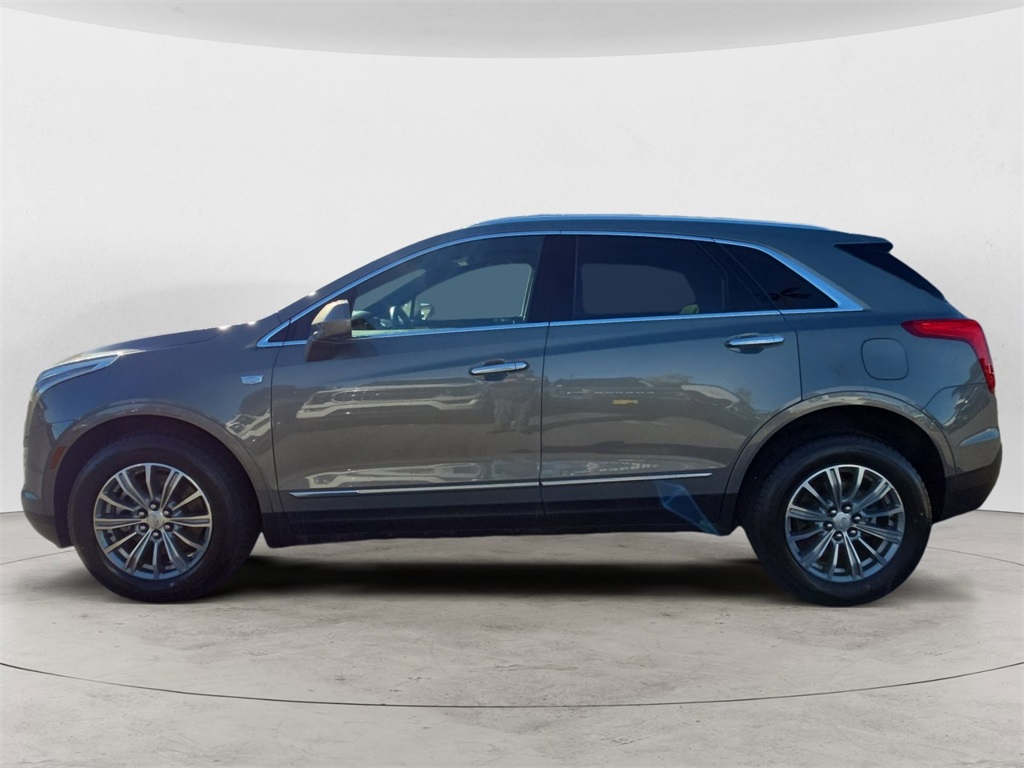 2018 Cadillac XT5 Luxury photo 2