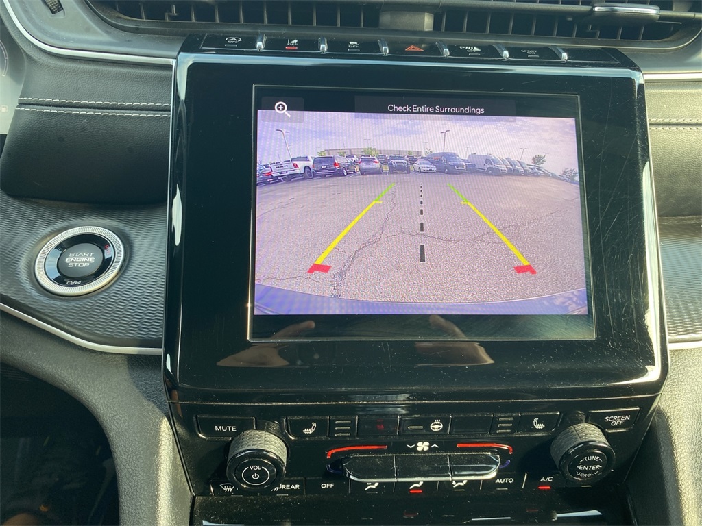 2023 Jeep Grand Cherokee Altitude photo 12