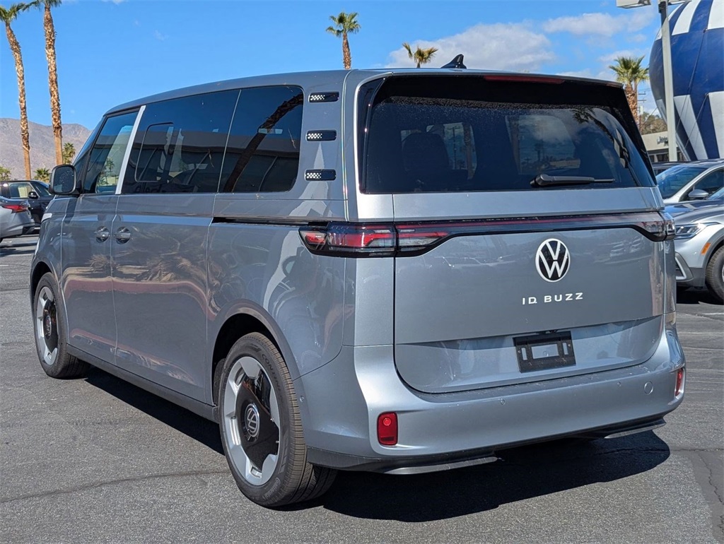 2025 Volkswagen ID. Buzz Pro Plus photo 5