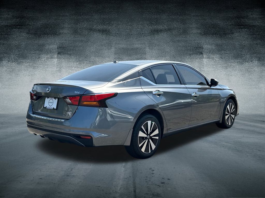 2022 Nissan Altima 2.5 SV photo 4