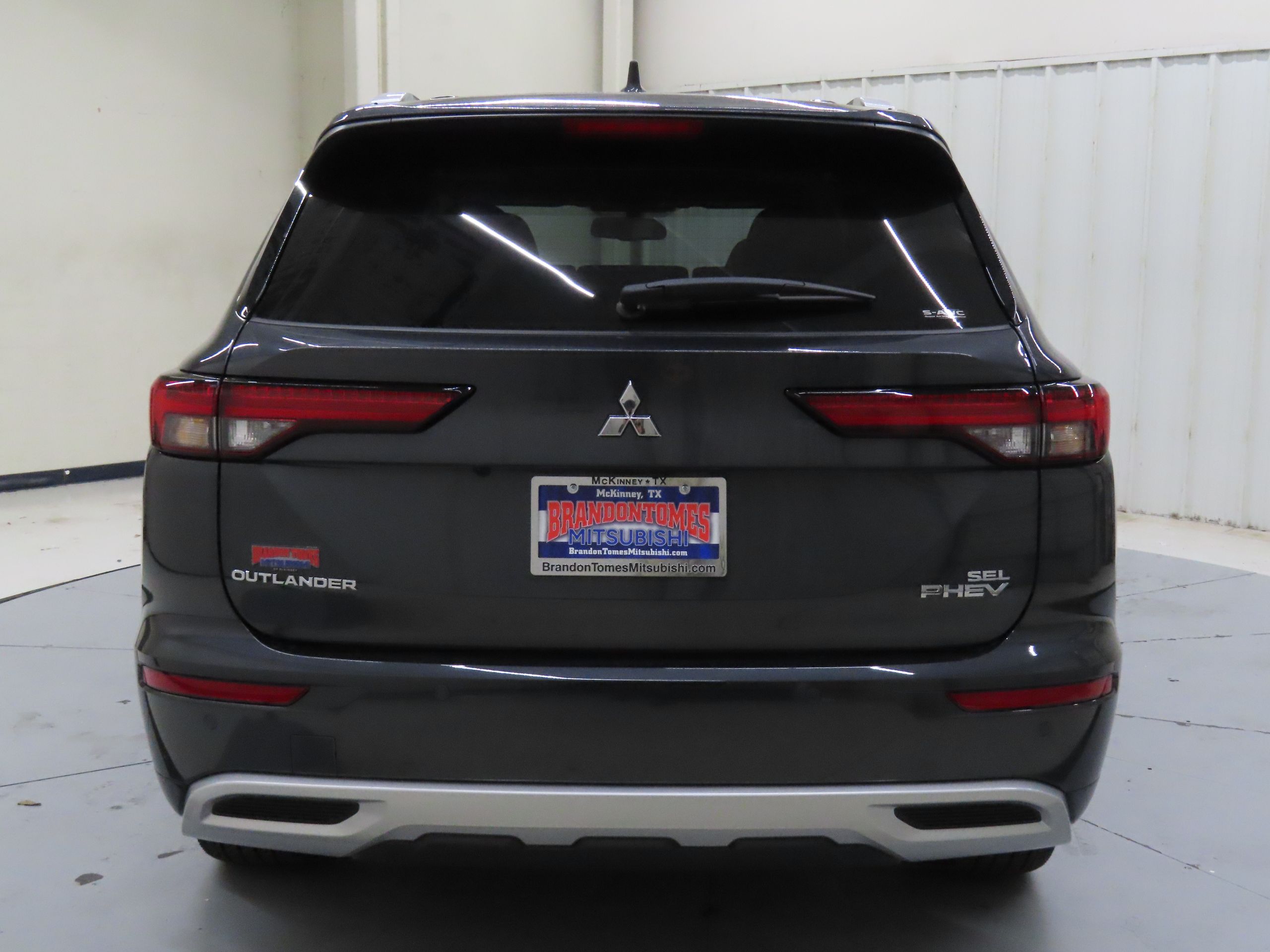 2025 Mitsubishi Outlander PHEV SEL photo 4
