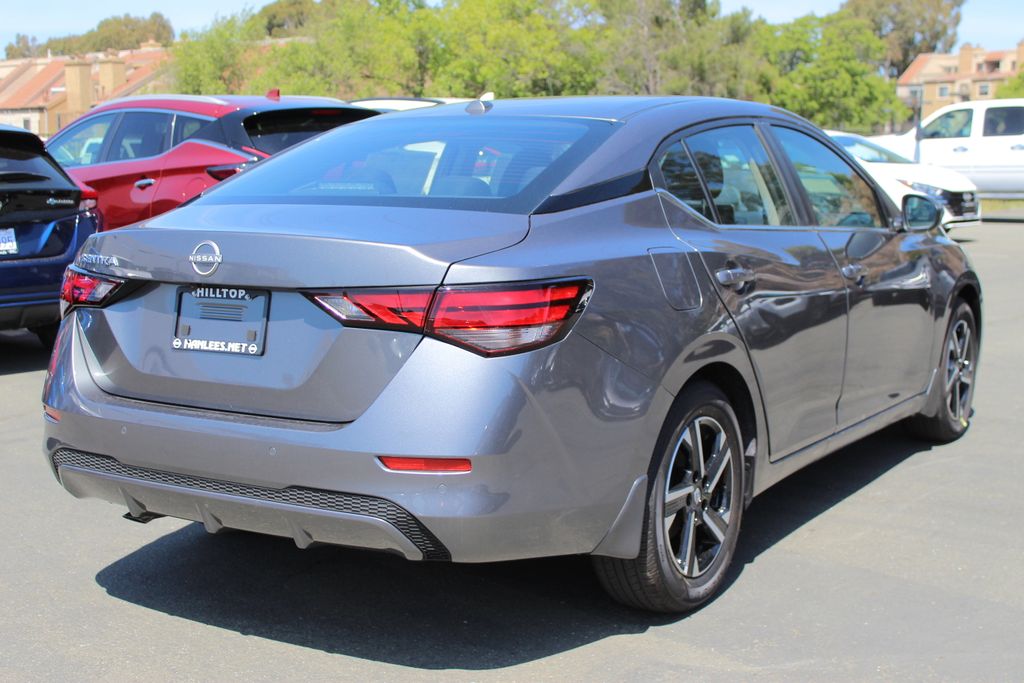 2025 Nissan Sentra SV photo 4