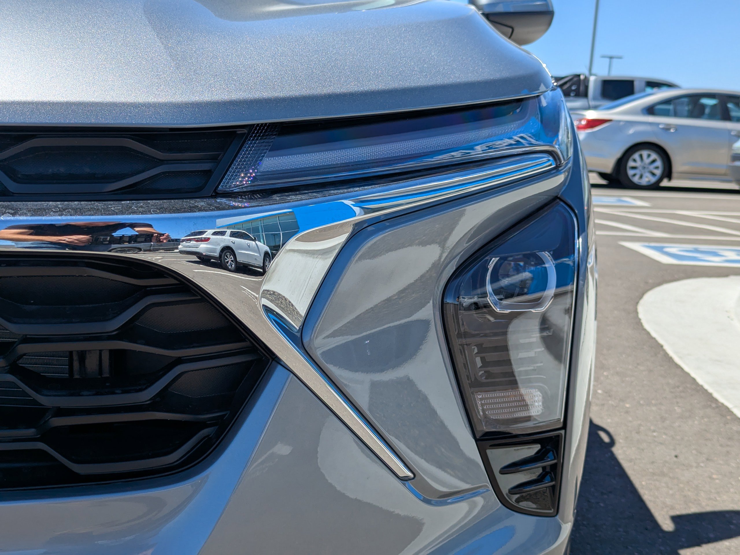 2025 Chevrolet Trax LT photo 37