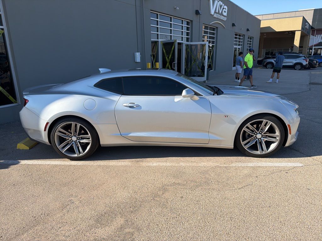 2018 Chevrolet Camaro 1LT photo 7