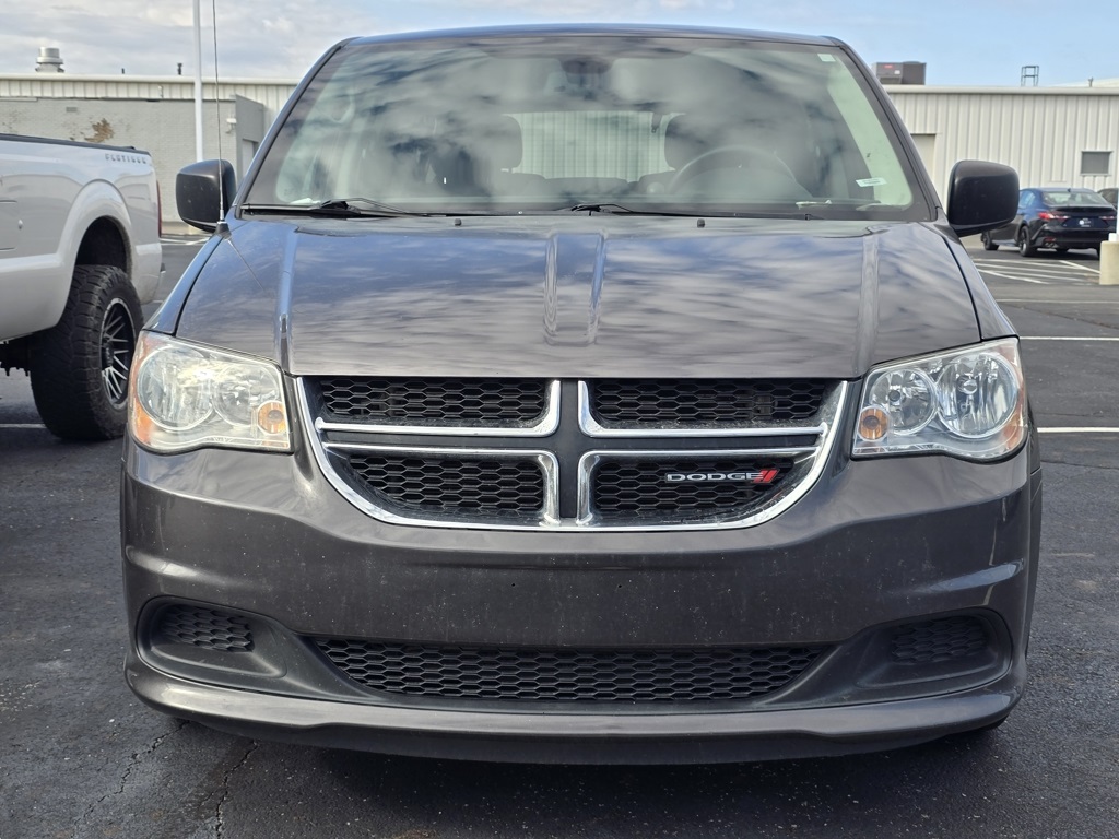 2019 Dodge Grand Caravan SE photo 2