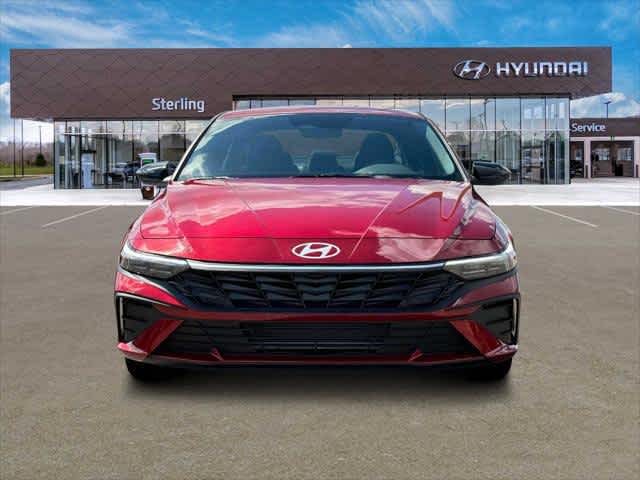 2025 Hyundai Elantra SEL Sport photo 2