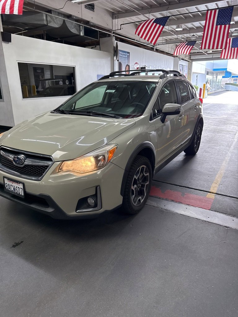 2017 Subaru Crosstrek Limited's photo