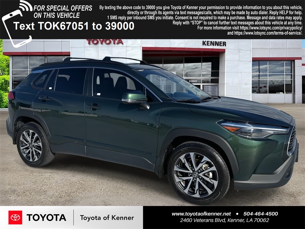 2024 Toyota Corolla Cross XLE's photo