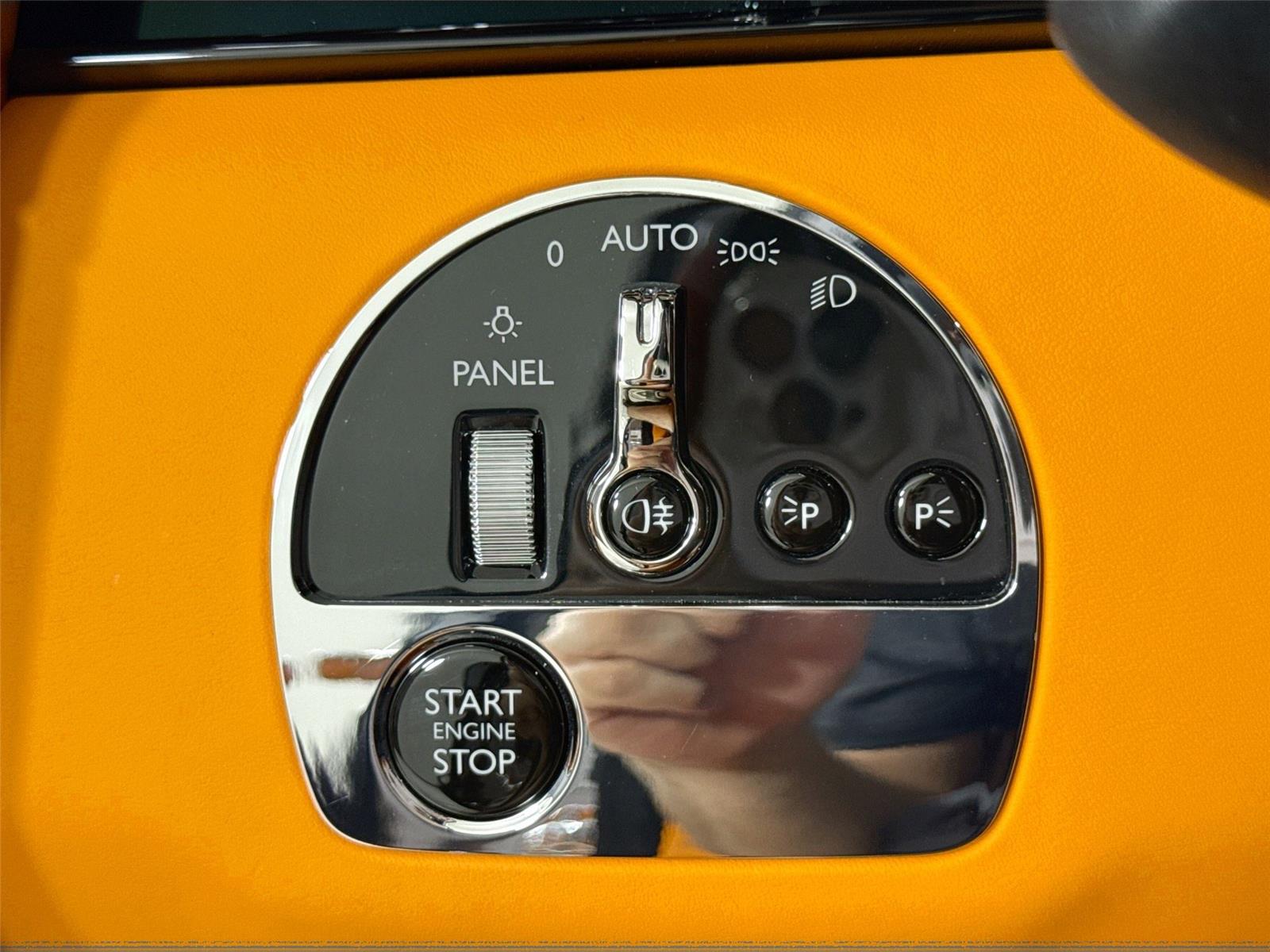 2025 Rolls Royce Cullinan RR photo 23