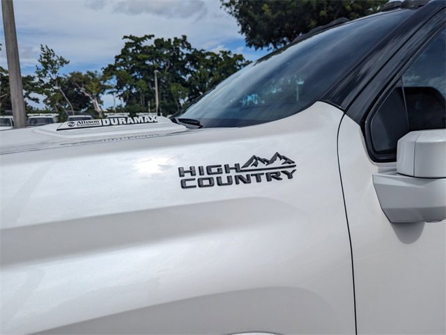 2023 Chevrolet Silverado 3500HD High Country photo 3