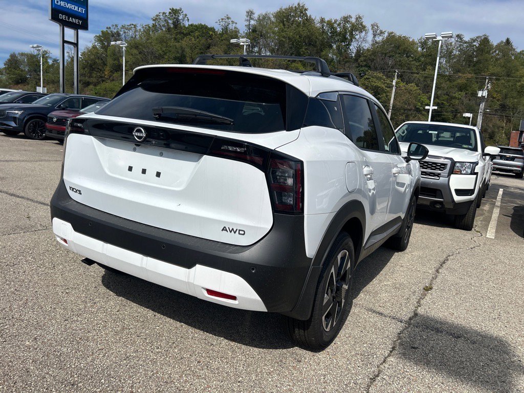 2026 Nissan Kicks SV photo 3