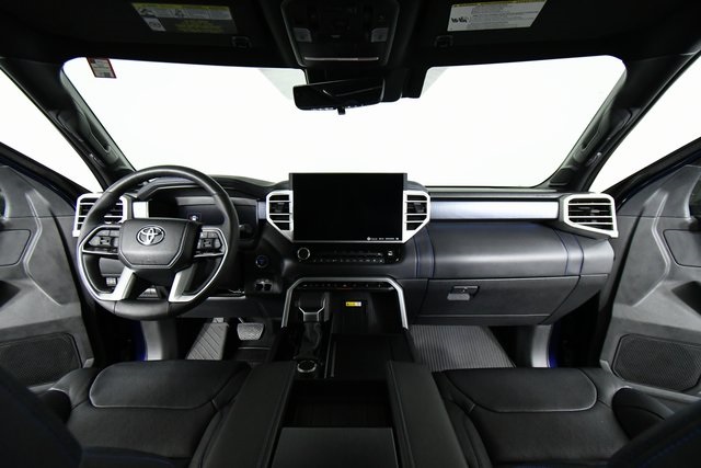 2024 Toyota Sequoia Platinum photo 10