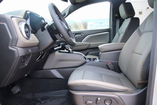 2025 Chevrolet Colorado ZR2 photo 11