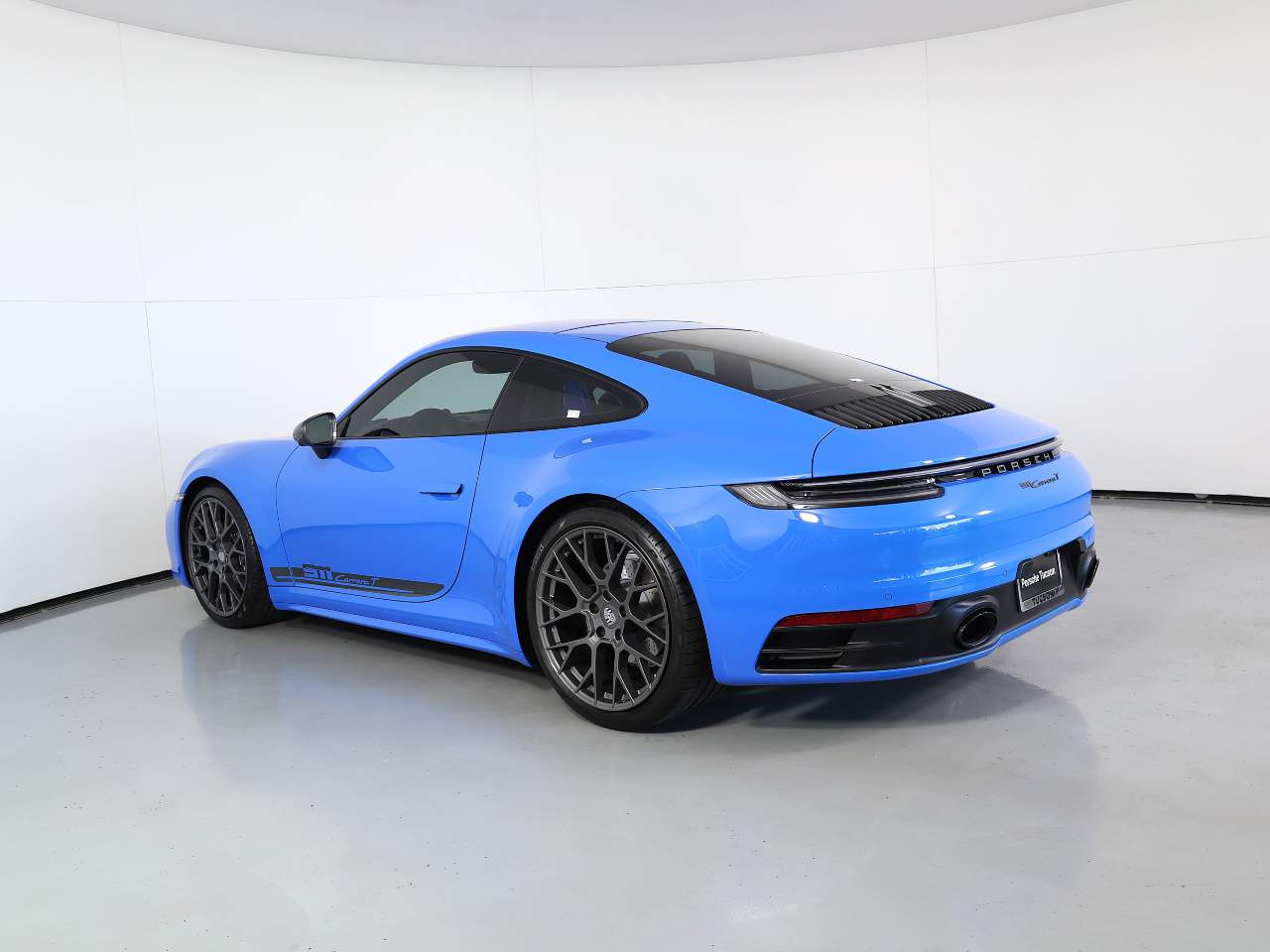 2024 Porsche 911 T photo 3