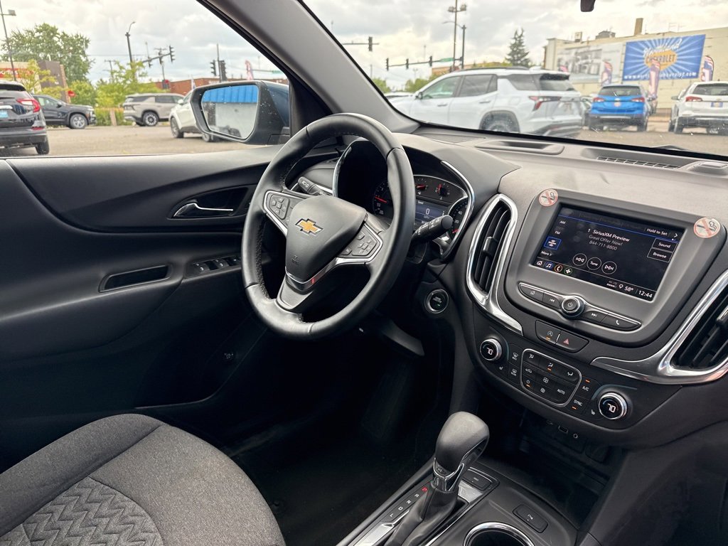 2024 Chevrolet Equinox LT photo 30
