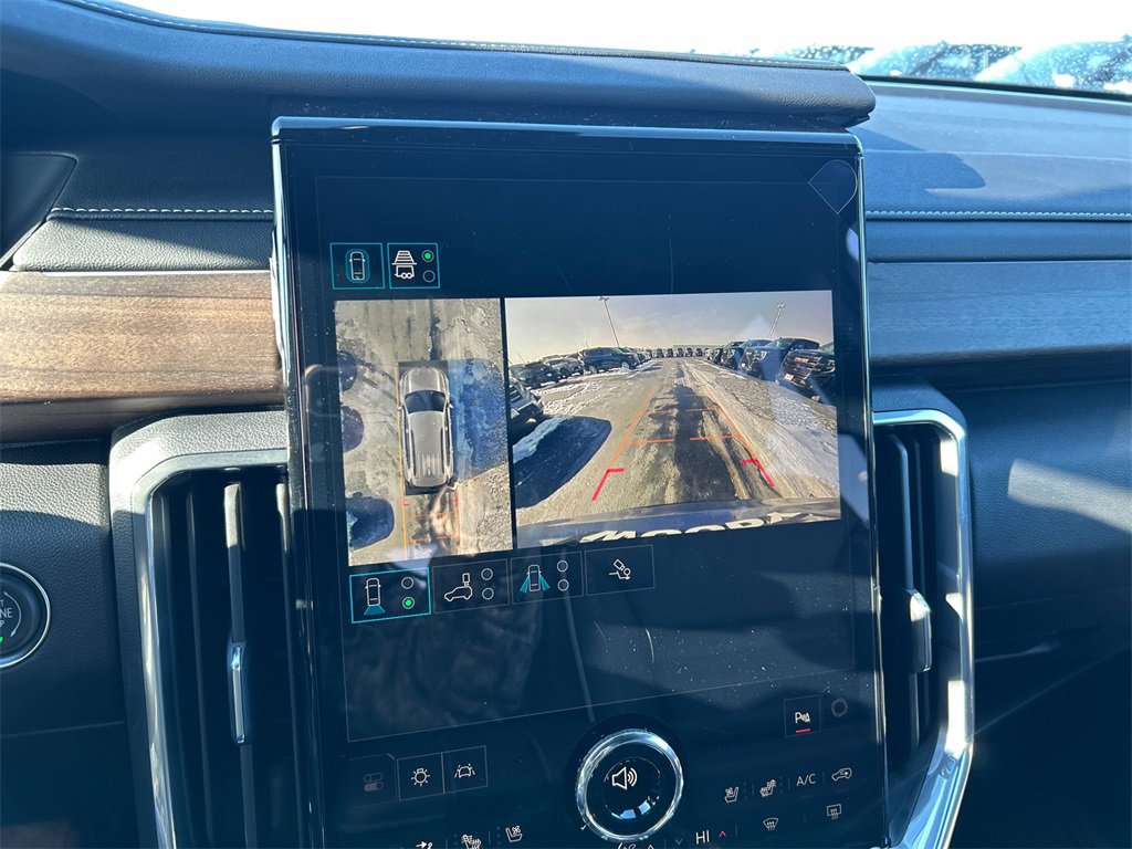 2026 GMC ACADIA - Image 22