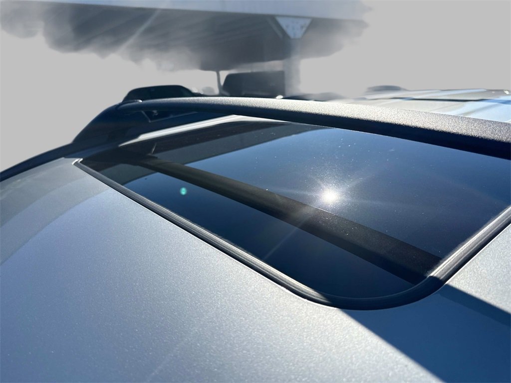 2020 Toyota RAV4 XLE Premium photo 29