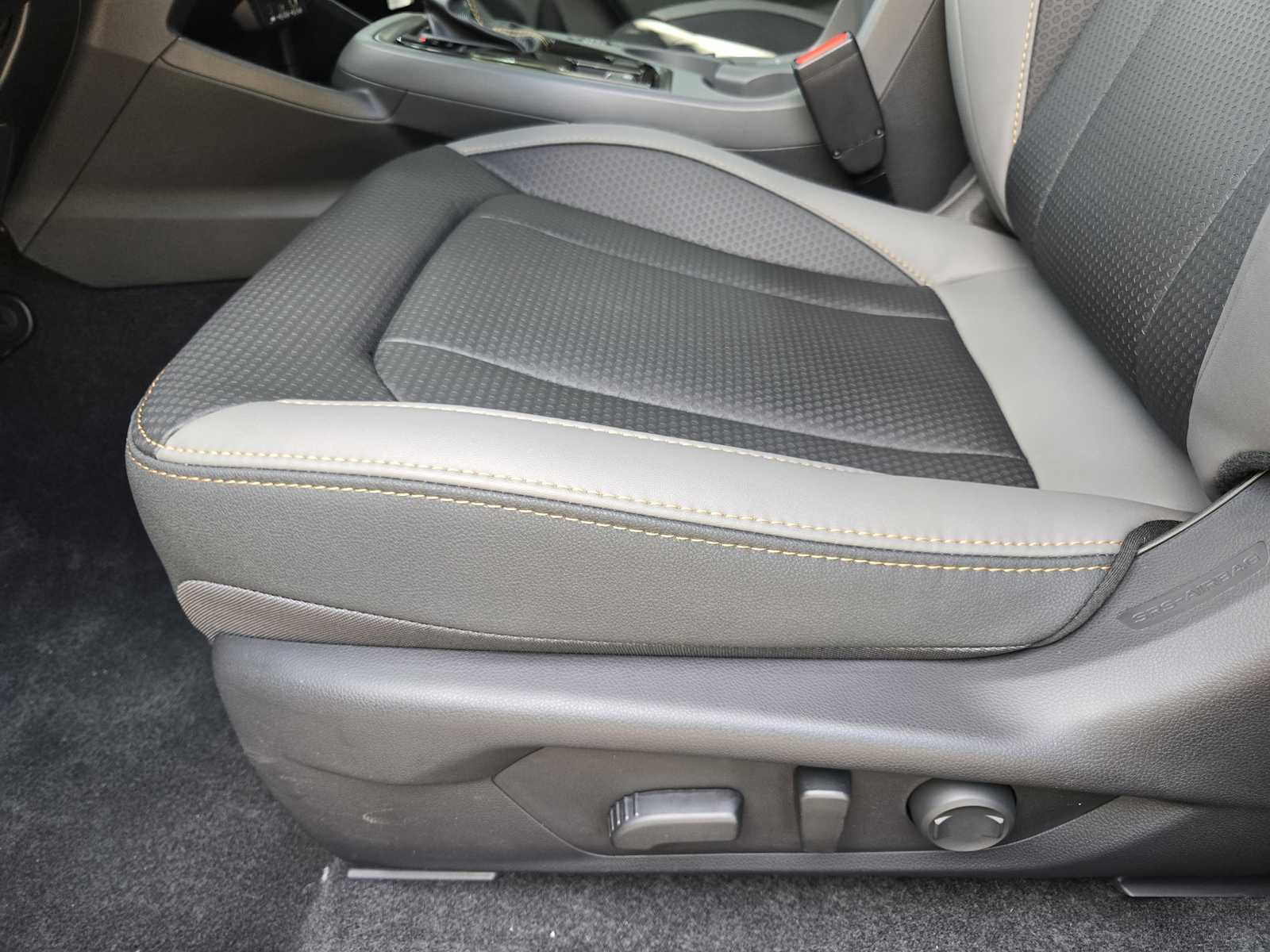 New 2025 Crystal White Pearl Subaru Wilderness image 16