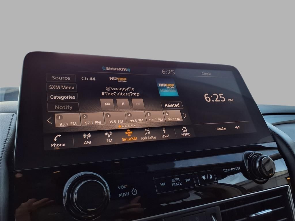 2023 Nissan Armada SV photo 4