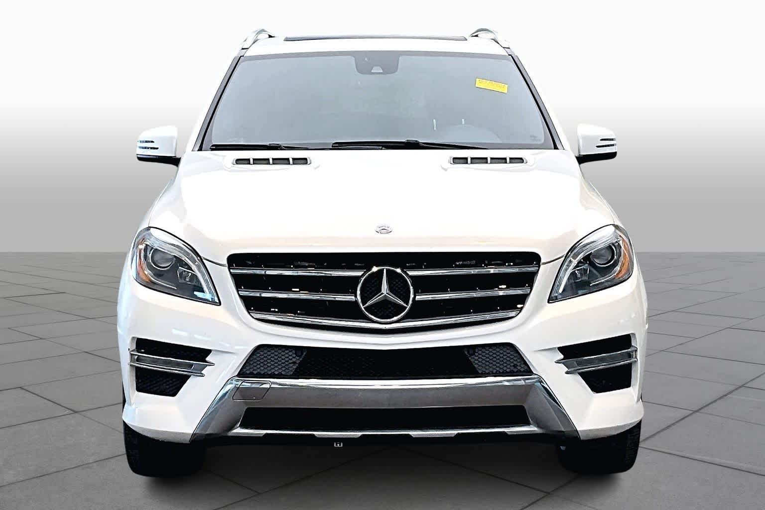 2015 Mercedes Benz ML 400 photo 3