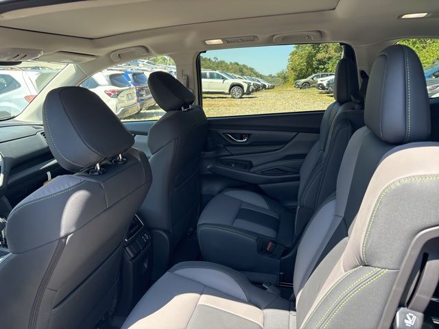 2025 Subaru Ascent Onyx Edition photo 4