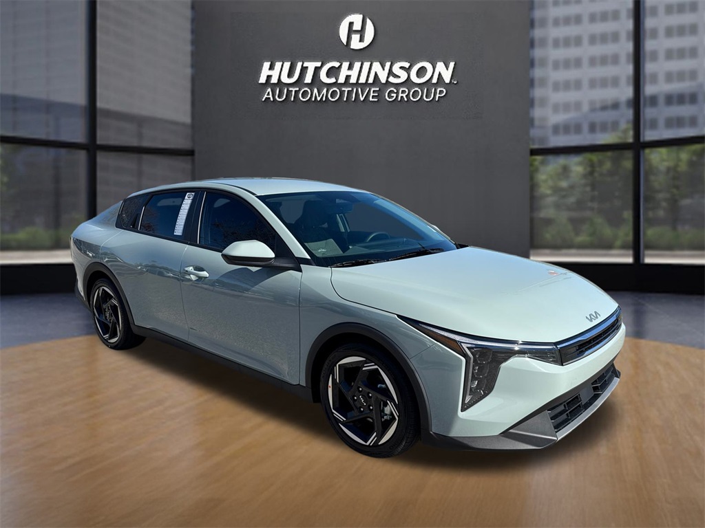 2025 Kia K4 EX's photo