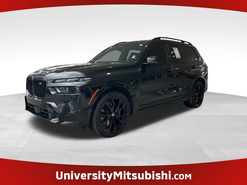2023 BMW X7 M60i's photo