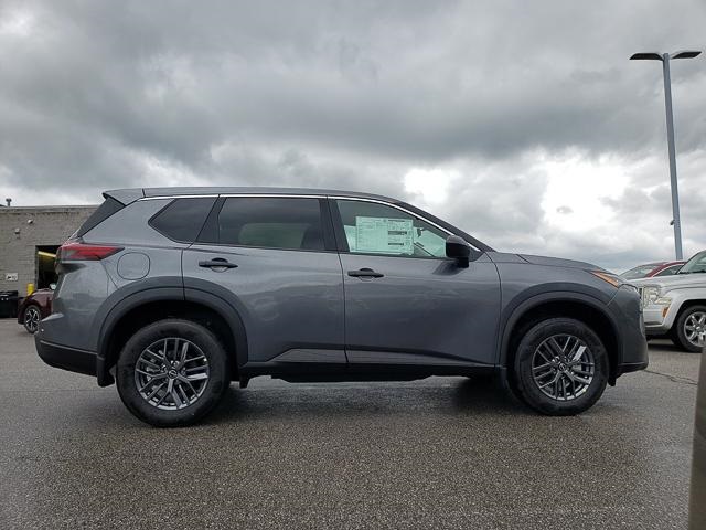 2025 Nissan Rogue S photo 8