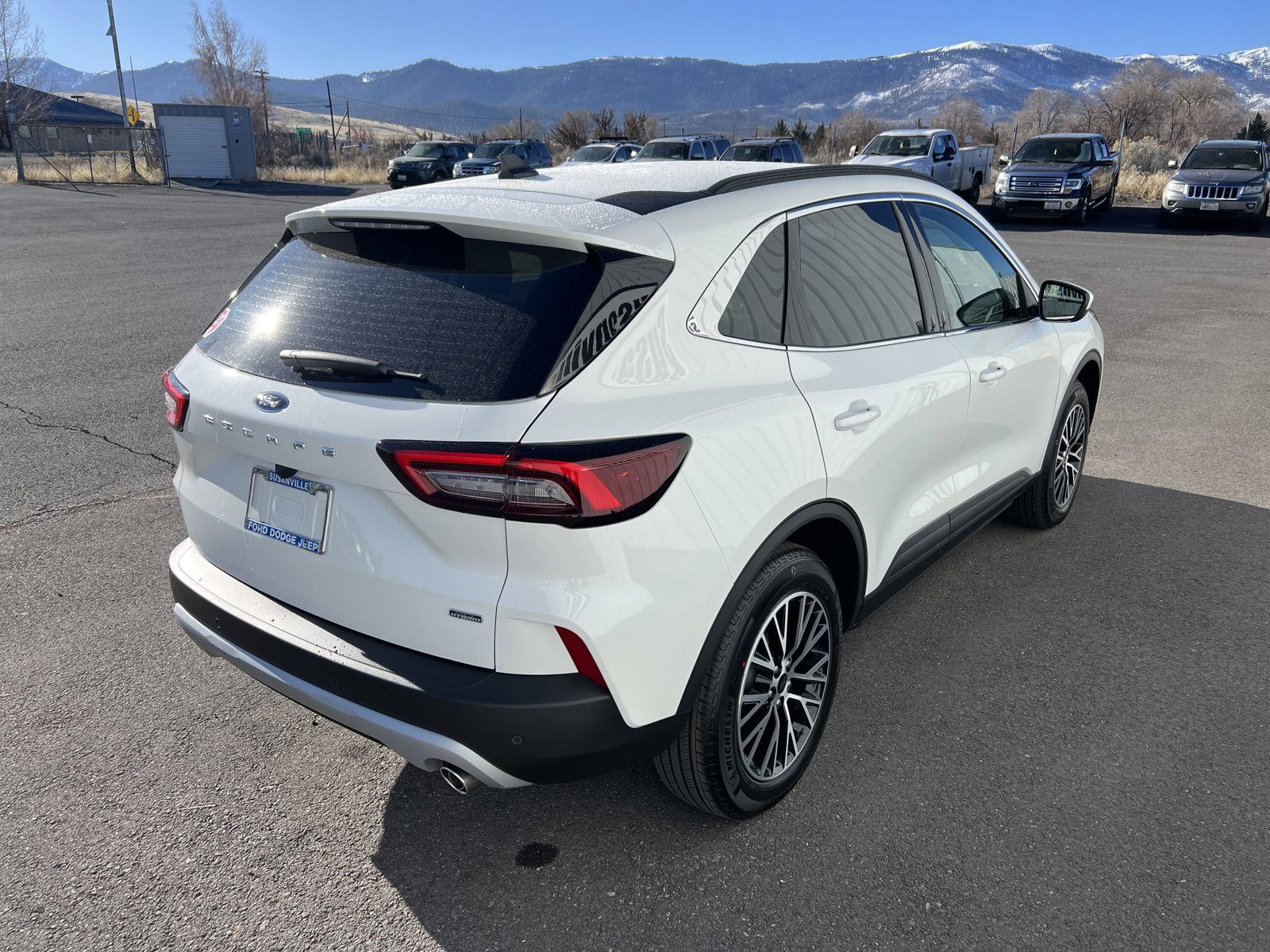 2025 Ford Escape Plug-In Hybrid photo 5