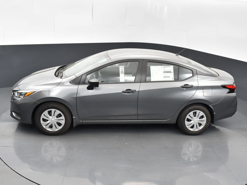 2025 Nissan Versa 1.6 S photo 40