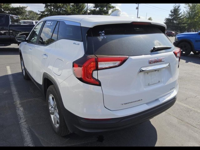 2024 Gmc Terrain SLE photo 2