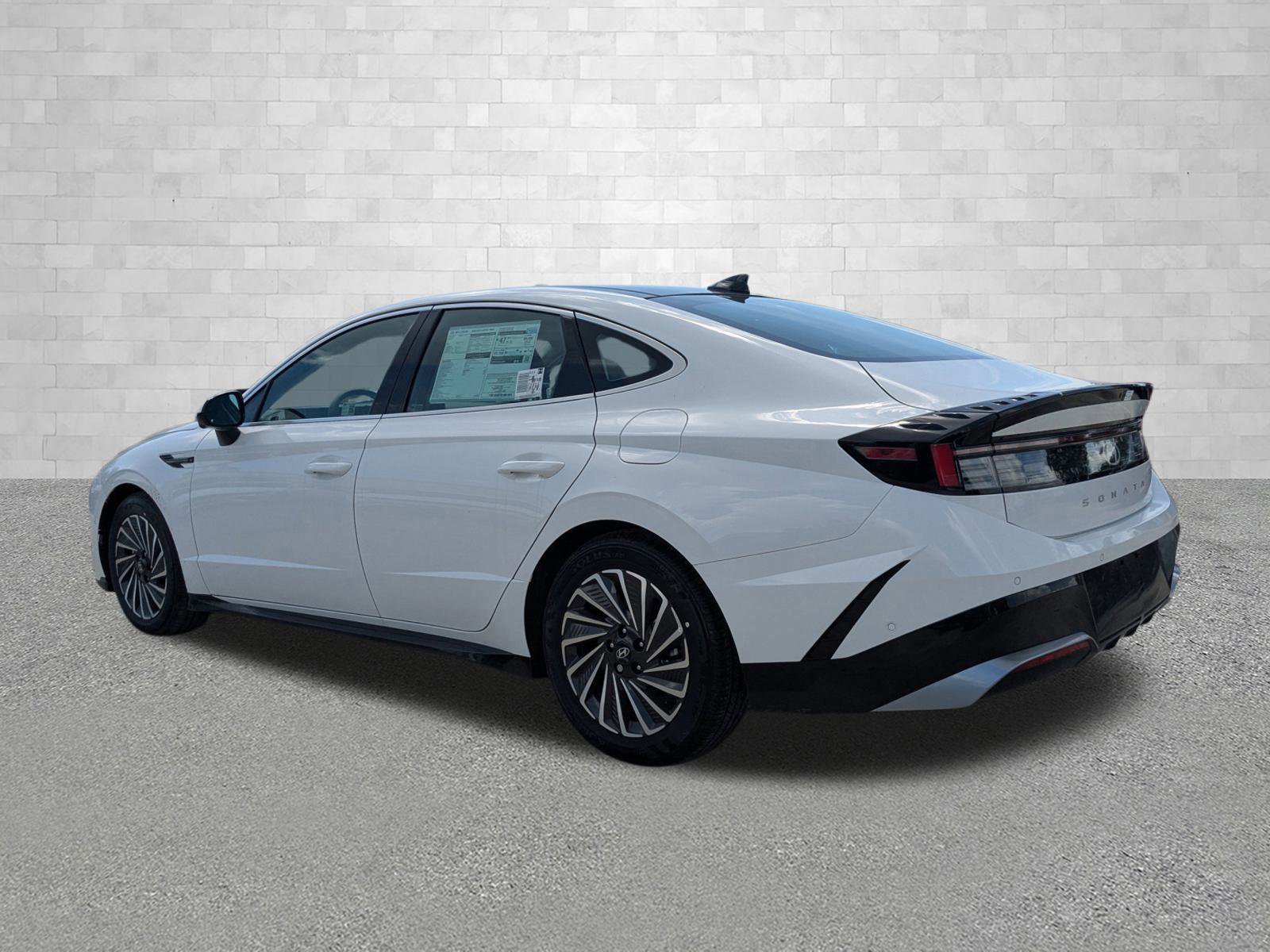2025 Hyundai Sonata Hybrid Limited photo 4
