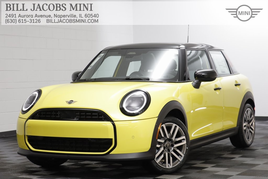 2026 MINI Hardtop 4 Door Oxford Edition's photo