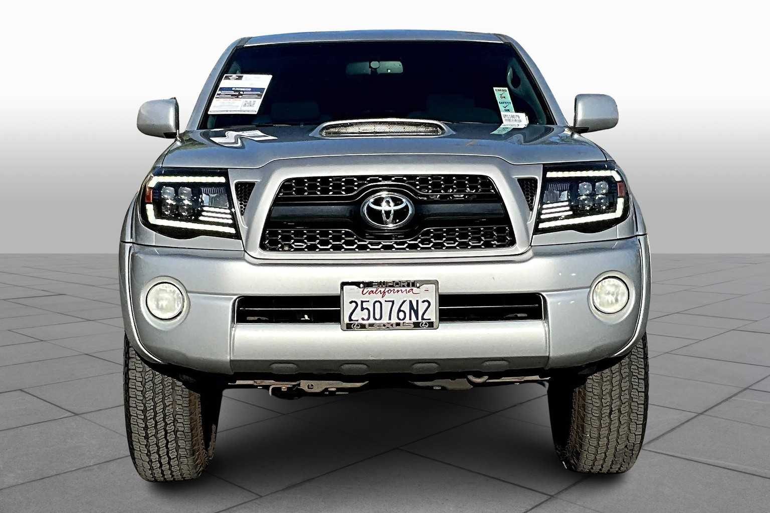 2011 Toyota Tacoma PreRunner photo 3