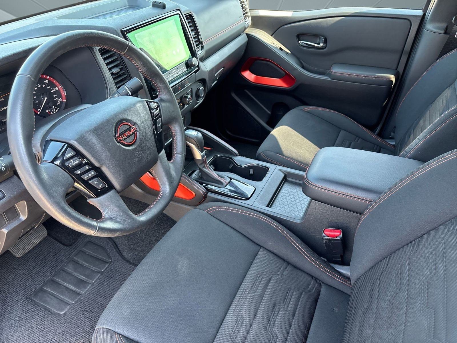 2024 Nissan Frontier PRO-X photo 4