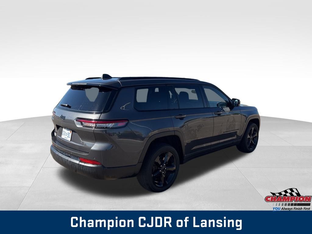 2022 Jeep Grand Cherokee Altitude photo 7