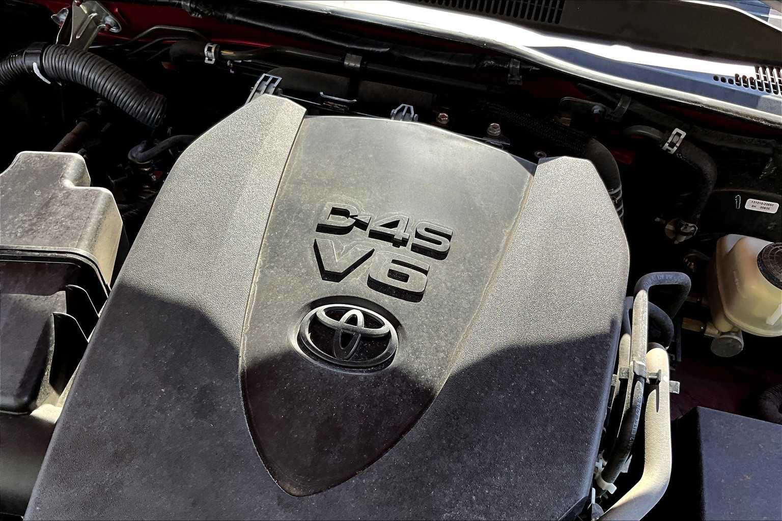 2017 Toyota Tacoma SR5 photo 29