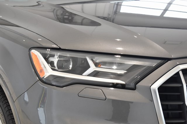2022 Audi Q7 45 Premium Plus photo 2