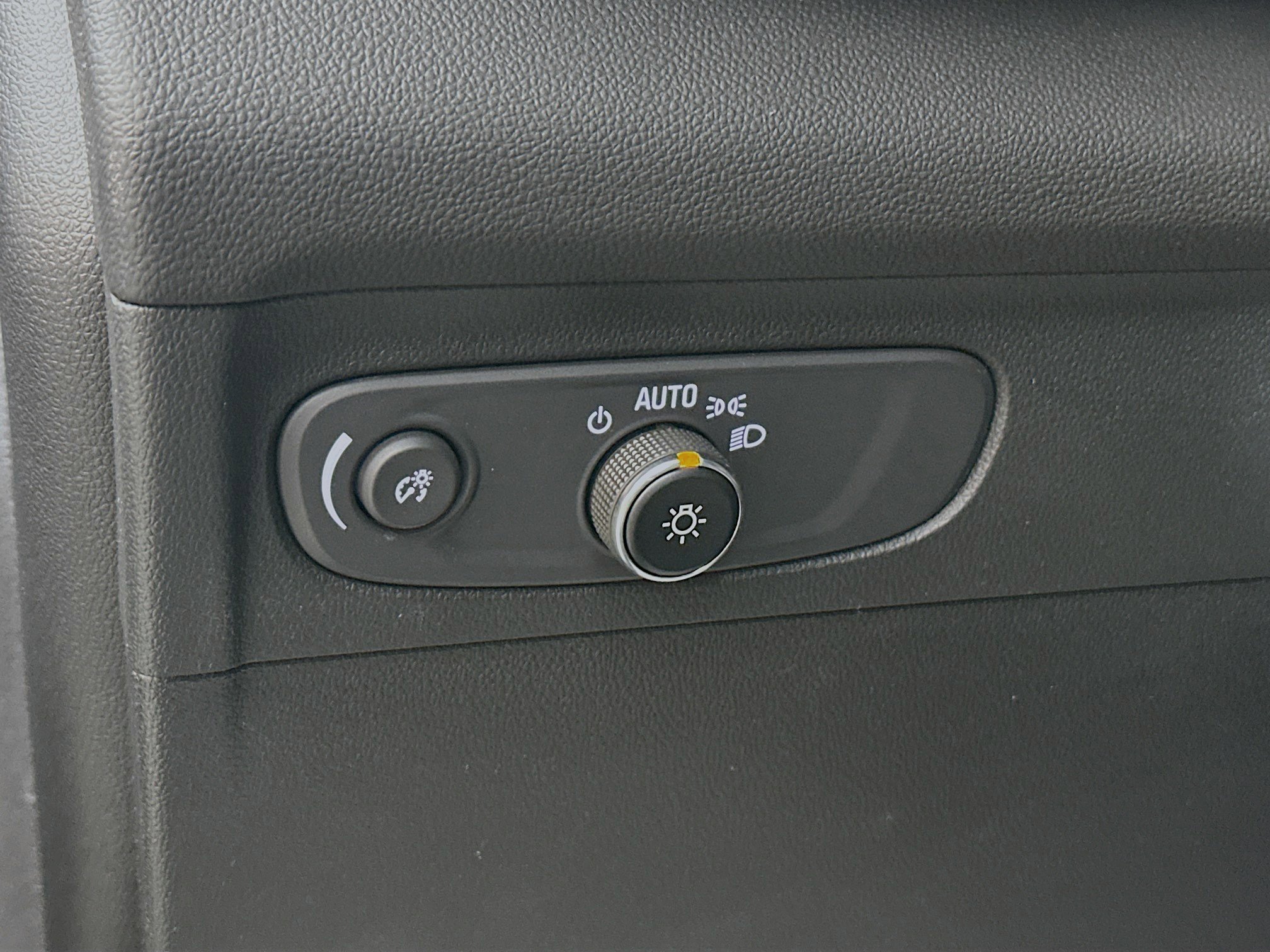 2023 Buick Envision Preferred photo 8