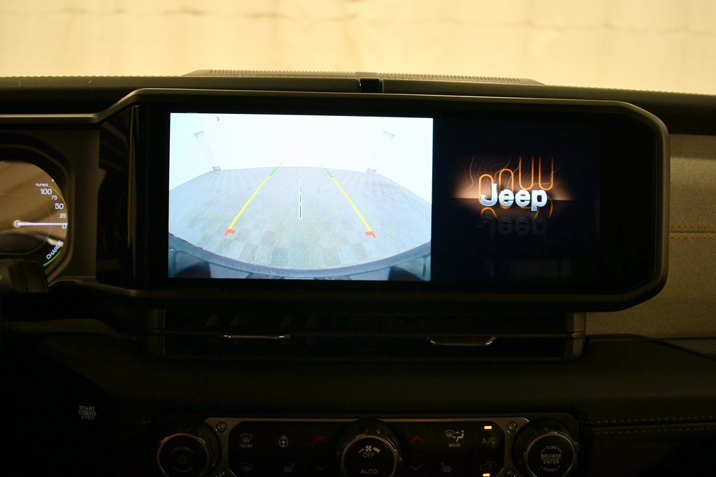 2024 Jeep Wrangler Sahara 4xe photo 24