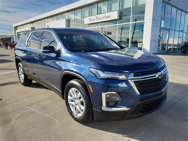 2023 Chevrolet Traverse LS's photo