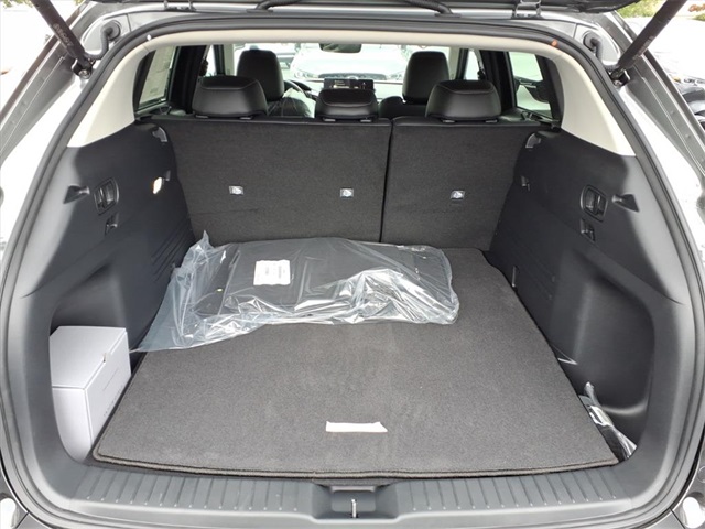 2025 Mazda CX-50 Preferred photo 3