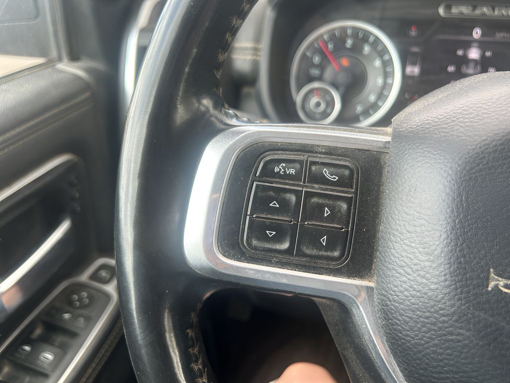2020 Ram 2500 Laramie photo 13
