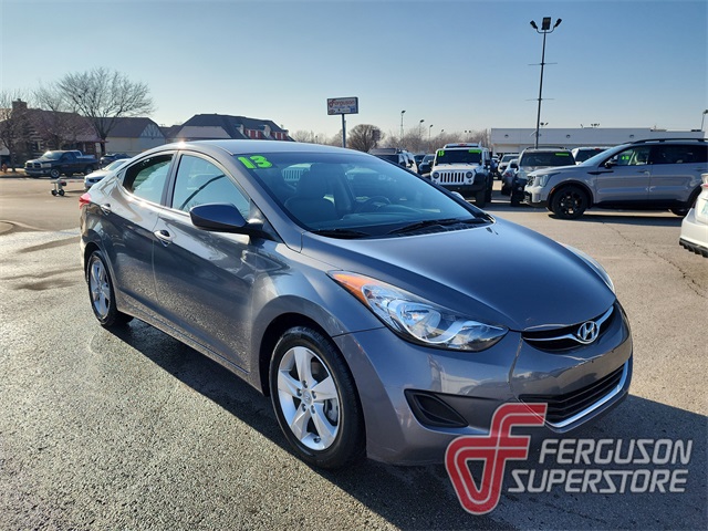 2013 Hyundai Elantra GLS's photo