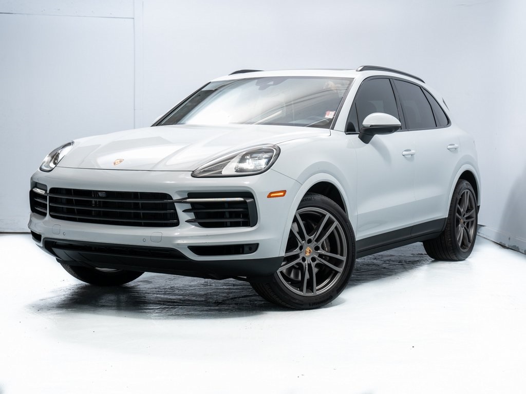 2023 Porsche Cayenne Base's photo
