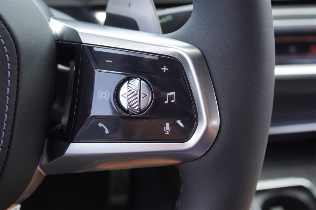 2025 Bmw 740i photo 12