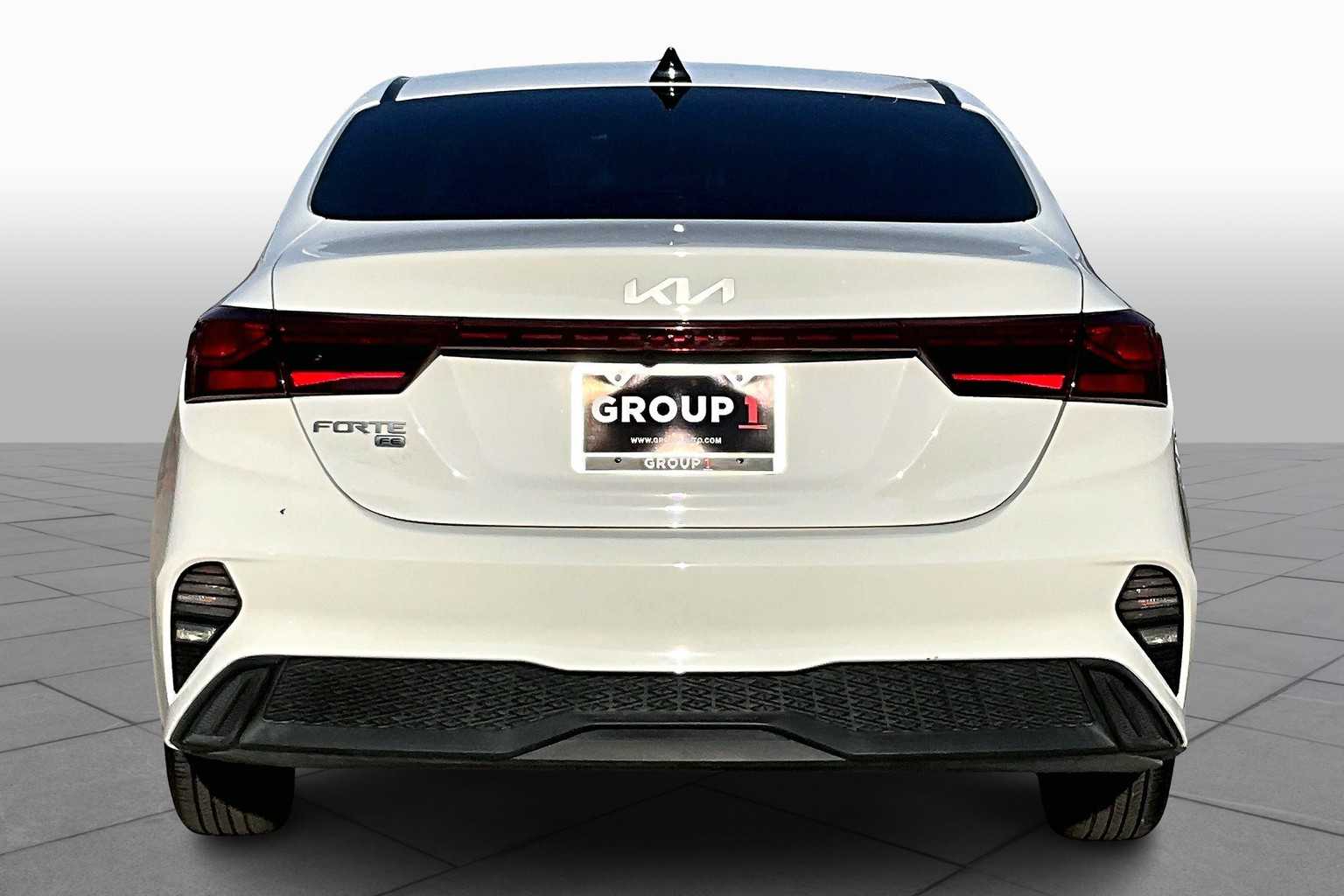 2024 Kia Forte LXS photo 4