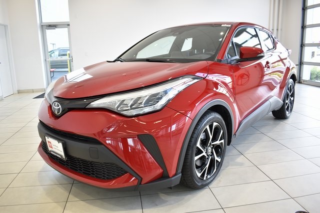 2021 Toyota C-HR XLE photo 4