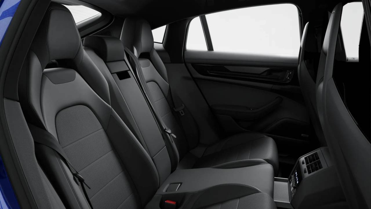 2026 Porsche Panamera 4 photo 10