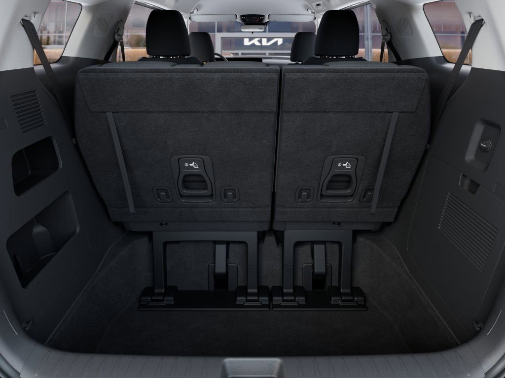 2026 Kia Carnival LX photo 17